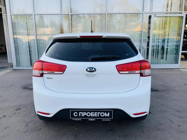 Kia Rio III с пробегом 2015 года, цена 919 000 рублей, 115811 км, хэтчбек, Автокод Объявления