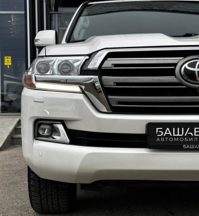 Toyota Land Cruiser 200 Series Рестайлинг 2 с пробегом 2016 года, цена 5 350 000 рублей, 160377 км, внедорожник, Автокод Объявления