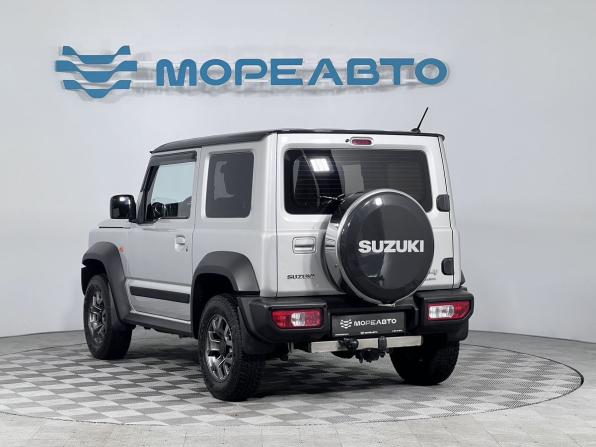 Suzuki Jimny IV с пробегом 2019 года, цена 2 490 000 рублей, 111070 км, внедорожник, Автокод Объявления
