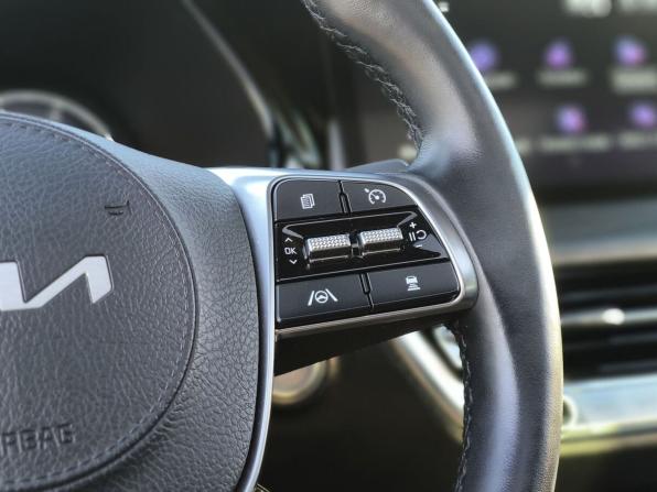 Kia Mohave I Рестайлинг 2 с пробегом 2023 года, цена 5 650 000 рублей, 49832 км, внедорожник, Автокод Объявления