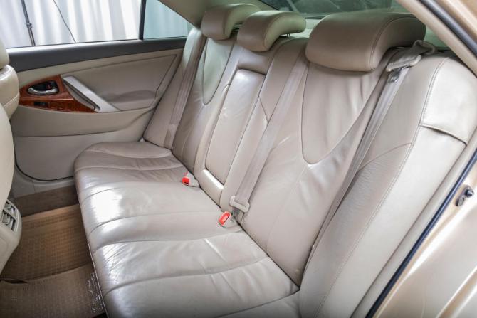 Toyota Camry VI (XV40) Рестайлинг с пробегом 2010 года, цена 1 099 000 рублей, 373000 км, седан, Автокод Объявления