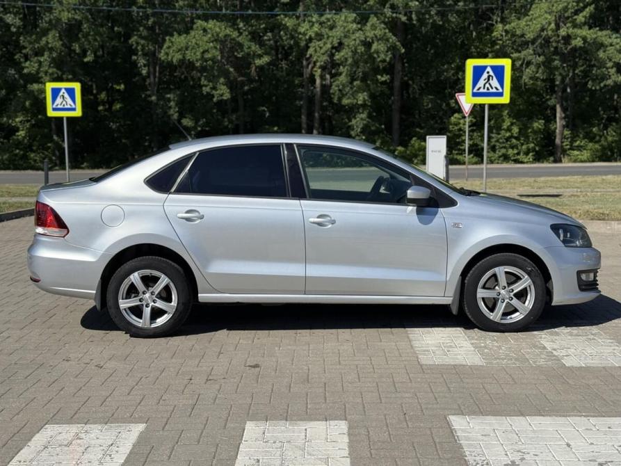 Volkswagen Polo V Рестайлинг Курск  - изображение 4