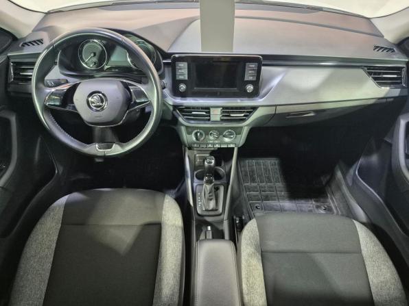 Skoda Rapid II с пробегом 2022 года, цена 1 599 000 рублей, 87000 км, лифтбек, Автокод Объявления
