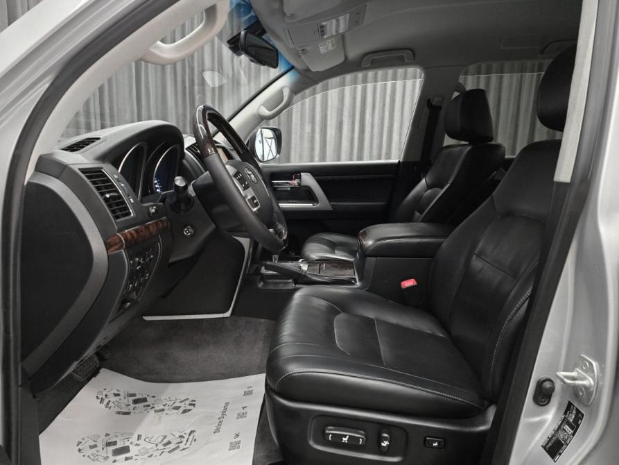 Toyota Land Cruiser 200 Series Рестайлинг 1 Красноярск  - изображение 10