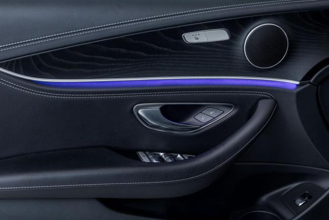 Mercedes-Benz E-Класс V (W213 S213 C238) Рестайлинг с пробегом 2022 года, цена 4 650 000 рублей, 65931 км, седан, Автокод Объявления