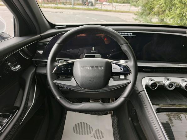 Exeed RX с пробегом 2023 года, цена 2 860 000 рублей, 39595 км, внедорожник, Автокод Объявления