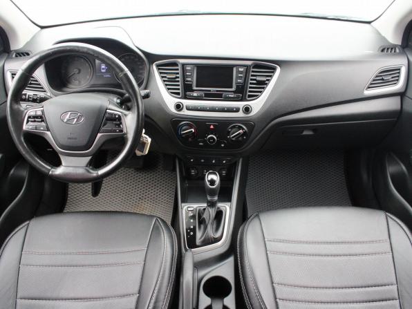 Hyundai Solaris II с пробегом 2018 года, цена 1 199 000 рублей, 163000 км, седан, Автокод Объявления