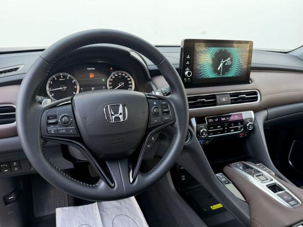 Honda UR-V I Рестайлинг 2 с пробегом 2025 года, цена 5 900 000 рублей, 13 км, внедорожник, Автокод Объявления
