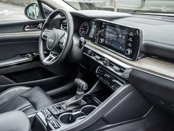 Kia K5 III с пробегом 2021 года, цена 2 478 000 рублей, 102954 км, седан, Автокод Объявления