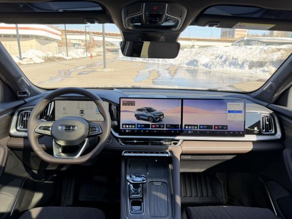 Geely Monjaro I с пробегом 2026 года, цена 4 000 000 рублей, 25 км, внедорожник, Автокод Объявления