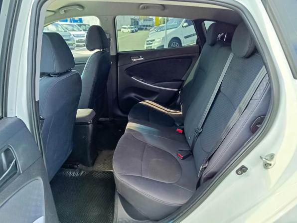 Hyundai Solaris I Рестайлинг с пробегом 2014 года, цена 799 995 рублей, 121333 км, хэтчбек, Автокод Объявления