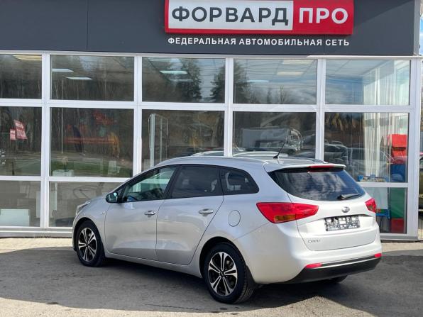 Kia Ceed II с пробегом 2015 года, цена 1 330 000 рублей, 74765 км, универсал, Автокод Объявления
