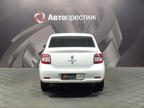 Renault Logan II Рестайлинг с пробегом 2022 года, цена 999 000 рублей, 91313 км, седан, Автокод Объявления