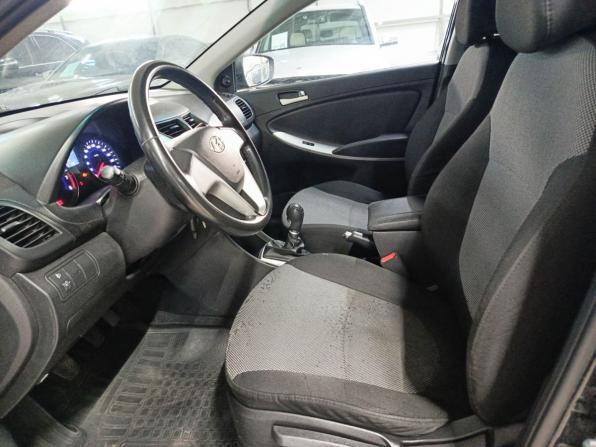 Hyundai Solaris I с пробегом 2014 года, цена 585 000 рублей, 211279 км, седан, Автокод Объявления