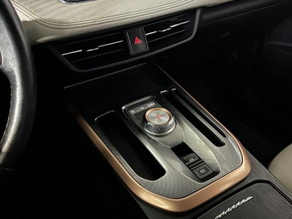 Haval Jolion I с пробегом 2022 года, цена 1 340 000 рублей, 70416 км, внедорожник, Автокод Объявления