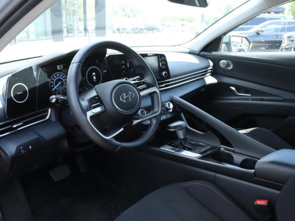 Hyundai Elantra VII (CN7) с пробегом 2022 года, цена 2 180 000 рублей, 18628 км, седан, Автокод Объявления