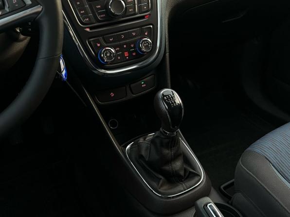 Opel Mokka I с пробегом 2012 года, цена 1 097 000 рублей, 180911 км, внедорожник, Автокод Объявления