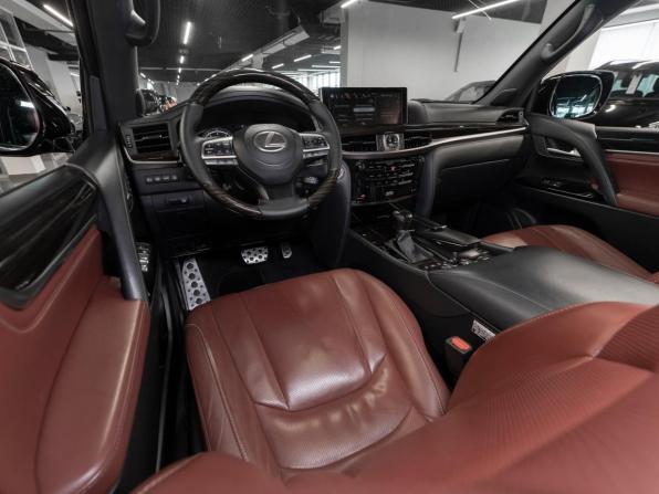Lexus LX III Рестайлинг 2 с пробегом 2018 года, цена 9 100 000 рублей, 104122 км, внедорожник, Автокод Объявления