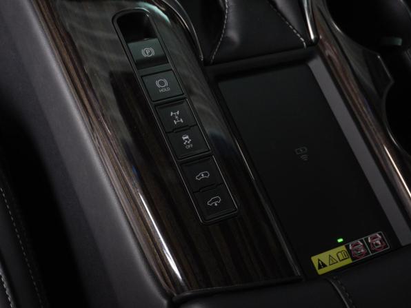 Lexus LX IV с пробегом 2024 года, цена 17 549 000 рублей, 21 км, внедорожник, Автокод Объявления