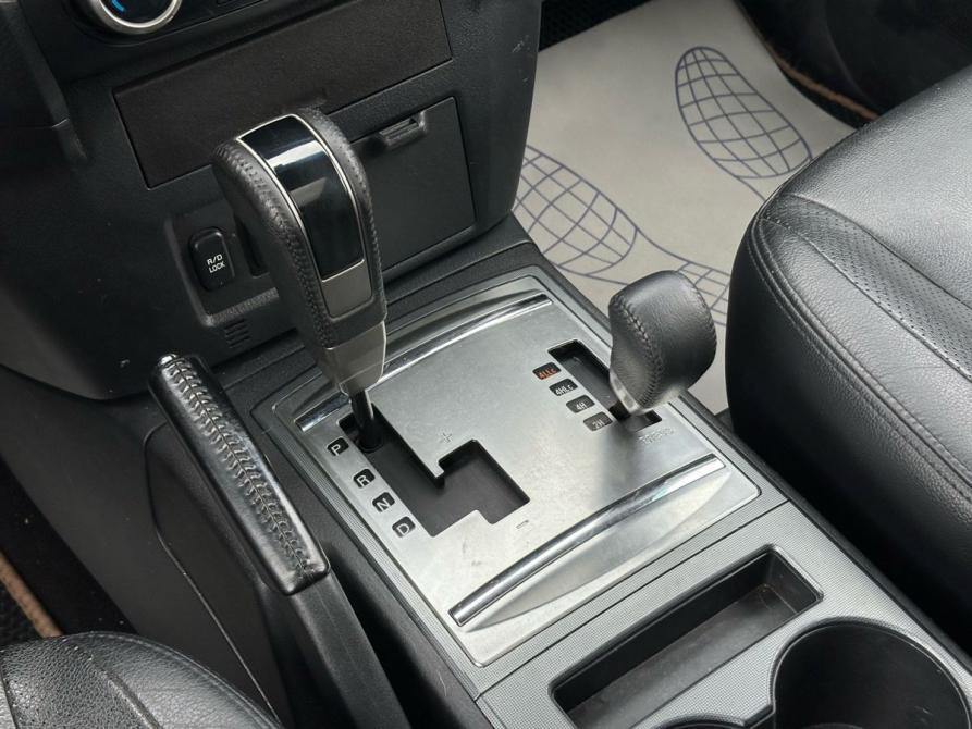 Mitsubishi Pajero IV Рестайлинг 1 Санкт-Петербург  - изображение 23