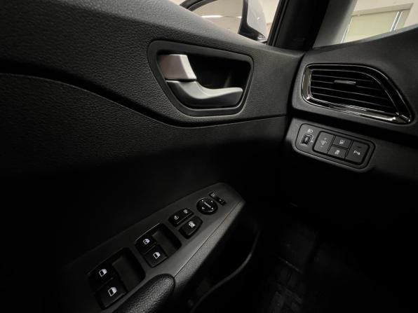 Hyundai Solaris II Рестайлинг с пробегом 2021 года, цена 1 750 000 рублей, 67753 км, седан, Автокод Объявления