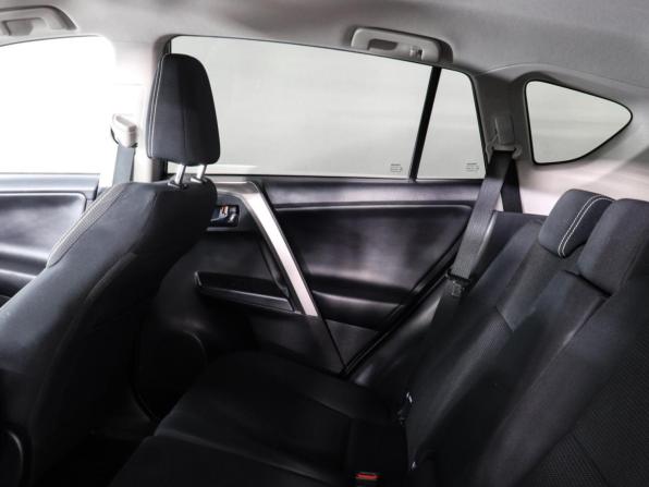 Toyota RAV4 IV (XA40) Рестайлинг с пробегом 2018 года, цена 2 349 000 рублей, 127000 км, внедорожник, Автокод Объявления