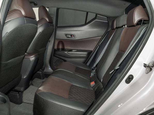 Toyota C-HR I с пробегом 2018 года, цена 1 980 000 рублей, 36281 км, внедорожник, Автокод Объявления