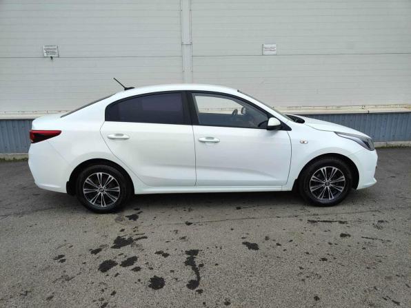 Kia Rio IV с пробегом 2017 года, цена 1 025 000 рублей, 143143 км, седан, Автокод Объявления