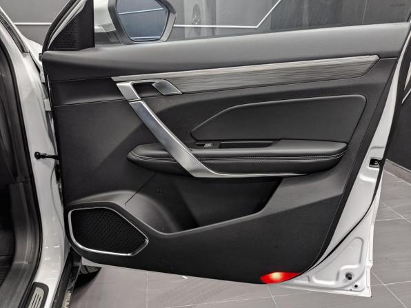 Geely Atlas Pro с пробегом 2022 года, цена 1 970 000 рублей, 40996 км, внедорожник, Автокод Объявления