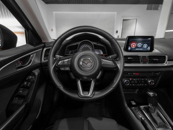 Mazda 3 III (BM) Рестайлинг с пробегом 2018 года, цена 1 750 000 рублей, 141330 км, седан, Автокод Объявления
