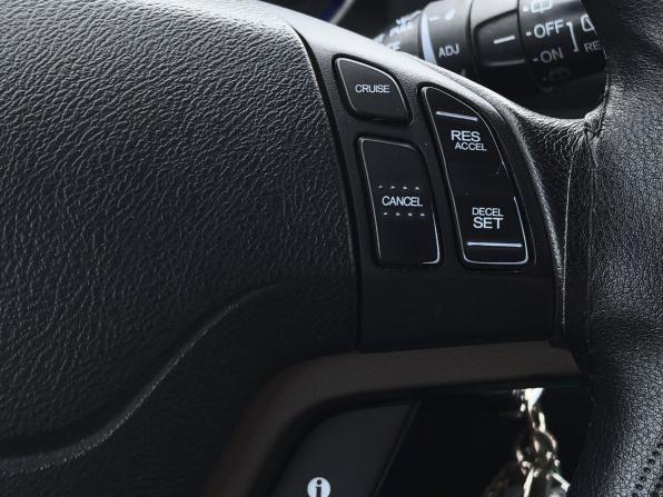 Honda CR-V III Рестайлинг с пробегом 2011 года, цена 1 139 000 рублей, 303060 км, внедорожник, Автокод Объявления