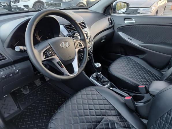 Hyundai Solaris I Рестайлинг с пробегом 2014 года, цена 890 000 рублей, 213615 км, седан, Автокод Объявления