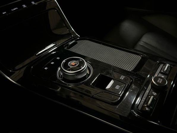 Kia K5 III с пробегом 2025 года, цена 3 699 990 рублей, 13989 км, седан, Автокод Объявления
