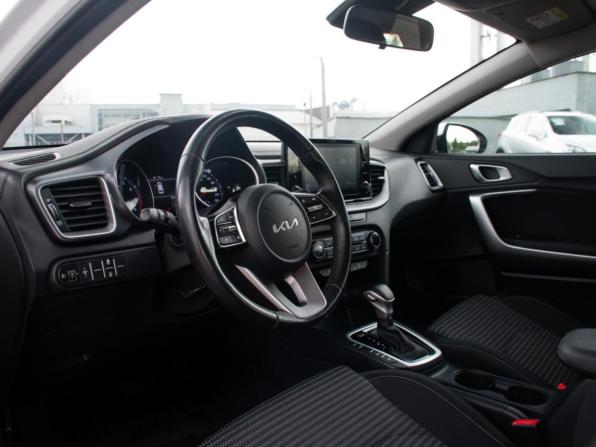 Kia Ceed III Рестайлинг с пробегом 2022 года, цена 2 398 000 рублей, 42300 км, универсал, Автокод Объявления
