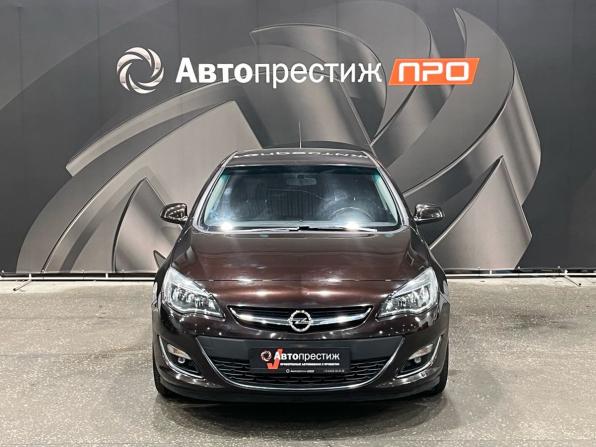 Opel Astra J Рестайлинг с пробегом 2013 года, цена 670 000 рублей, 144169 км, седан, Автокод Объявления