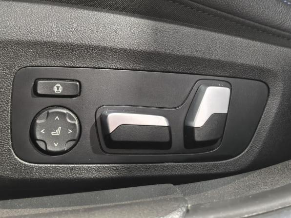 BMW 3 серии VII (G2x) Рестайлинг с пробегом 2022 года, цена 5 099 000 рублей, 51419 км, седан, Автокод Объявления