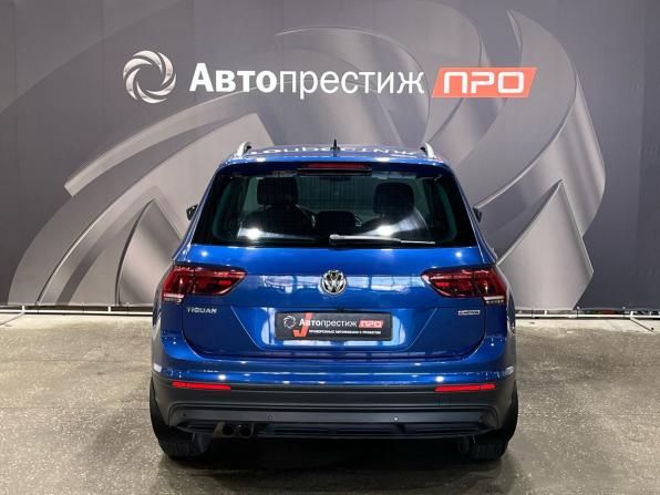 Volkswagen Tiguan II с пробегом 2018 года, цена 2 425 000 рублей, 104000 км, внедорожник, Автокод Объявления