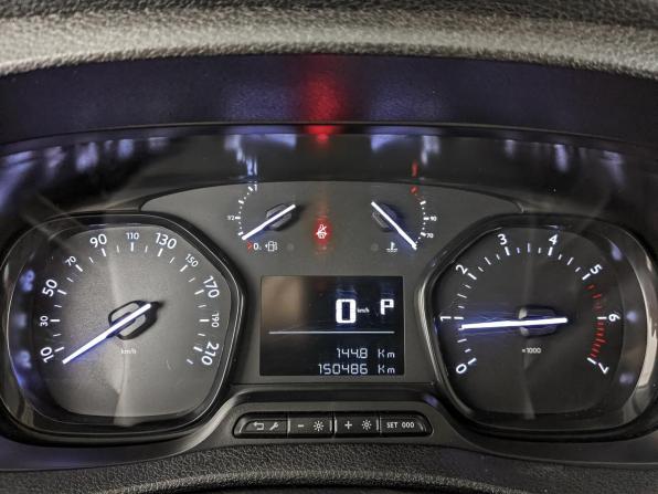 Peugeot Traveller I с пробегом 2019 года, цена 2 500 000 рублей, 150484 км, минивэн, Автокод Объявления