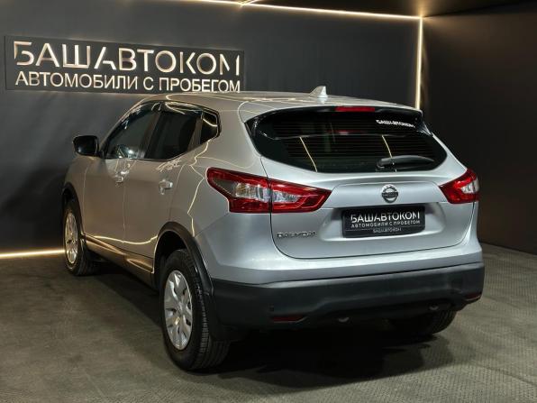Nissan Qashqai II с пробегом 2018 года, цена 1 660 000 рублей, 132919 км, внедорожник, Автокод Объявления