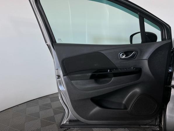Renault Kaptur I с пробегом 2017 года, цена 1 199 000 рублей, 150000 км, внедорожник, Автокод Объявления