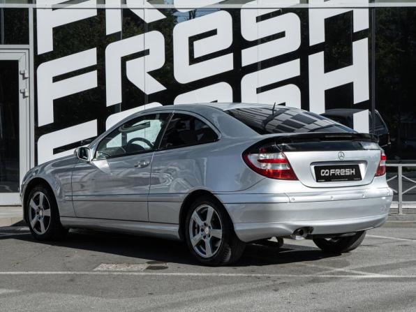 Mercedes-Benz C-Класс II (W203) Рестайлинг с пробегом 2005 года, цена 799 000 рублей, 281270 км, хэтчбек, Автокод Объявления