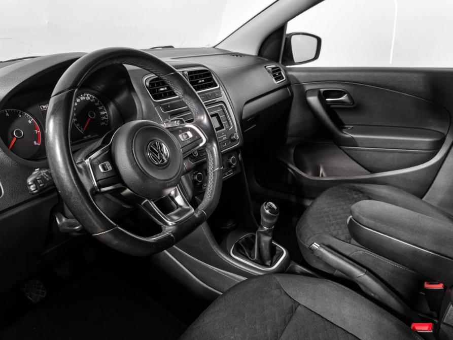Volkswagen Polo V Рестайлинг Санкт-Петербург  - изображение 9