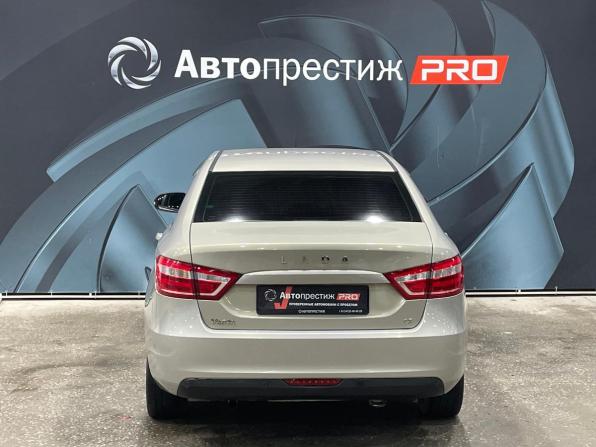 Lada (ВАЗ) Vesta I с пробегом 2018 года, цена 810 000 рублей, 89000 км, седан, Автокод Объявления