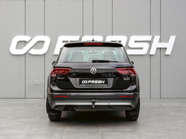 Volkswagen Tiguan II с пробегом 2017 года, цена 2 528 000 рублей, 151953 км, внедорожник, Автокод Объявления