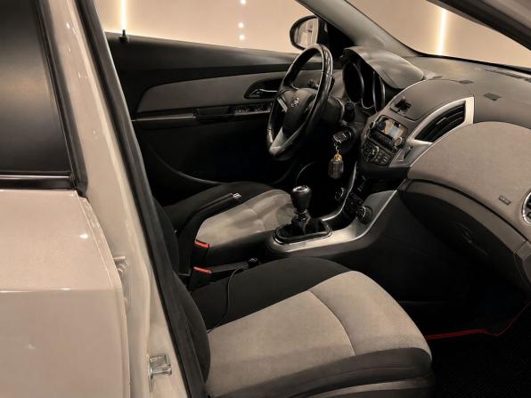 Chevrolet Cruze I Рестайлинг с пробегом 2013 года, цена 795 000 рублей, 211120 км, универсал, Автокод Объявления