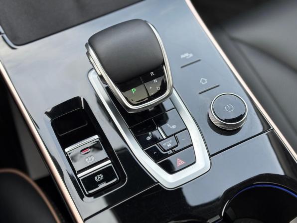 Omoda C5 I с пробегом 2023 года, цена 1 810 000 рублей, 64068 км, внедорожник, Автокод Объявления