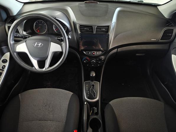 Hyundai Solaris I с пробегом 2011 года, цена 830 000 рублей, 119825 км, седан, Автокод Объявления