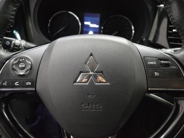 Mitsubishi Outlander III Рестайлинг 3 с пробегом 2019 года, цена 2 099 000 рублей, 70239 км, внедорожник, Автокод Объявления