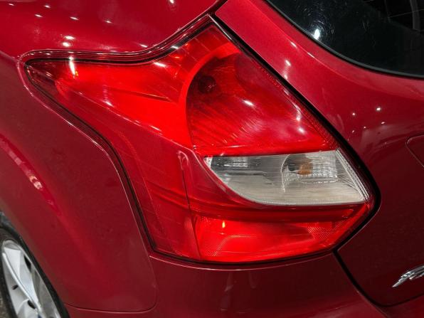 Ford Focus III с пробегом 2012 года, цена 570 000 рублей, 262229 км, хэтчбек, Автокод Объявления