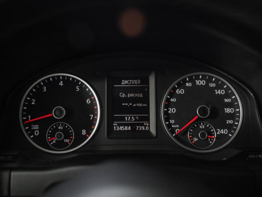 Volkswagen Tiguan I Рестайлинг Санкт-Петербург  - изображение 13